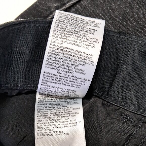 Old Navy Men's Slim Black Wash Denim Jeans - Picture 9 of 10